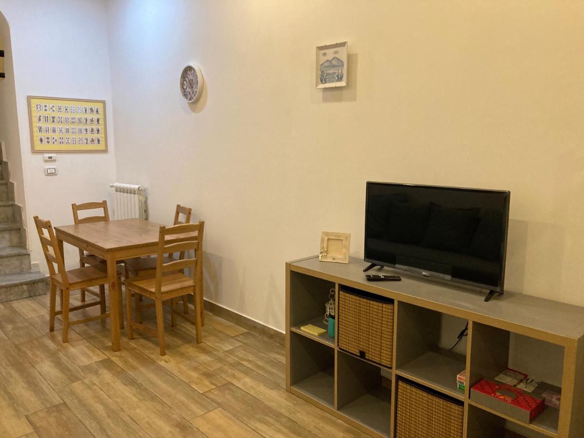 Casa Gaia A Due Passi Dal Duomo Lejlighed Napoli Eksteriør billede