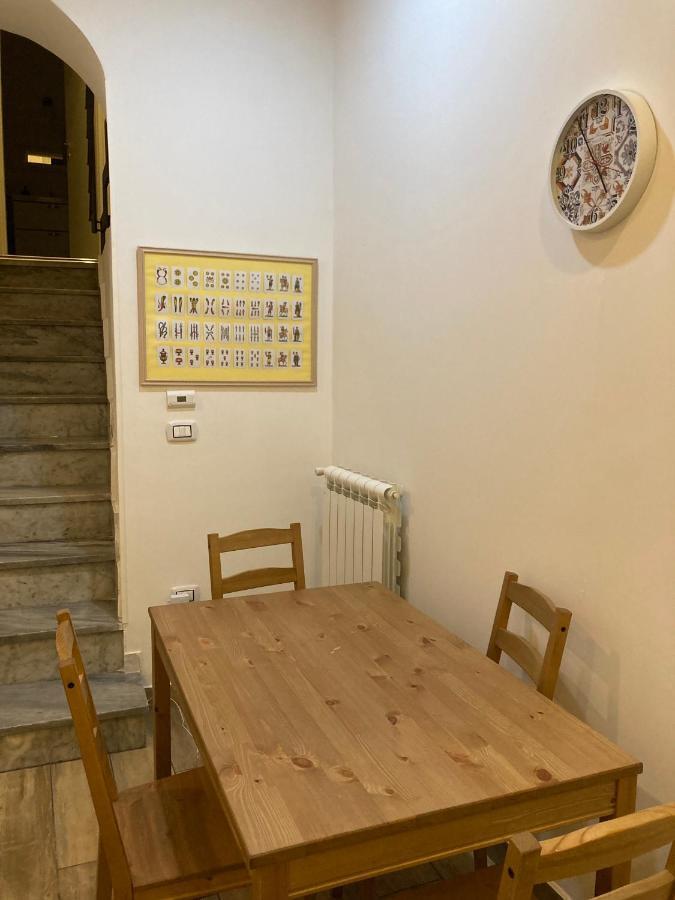 Casa Gaia A Due Passi Dal Duomo Lejlighed Napoli Eksteriør billede
